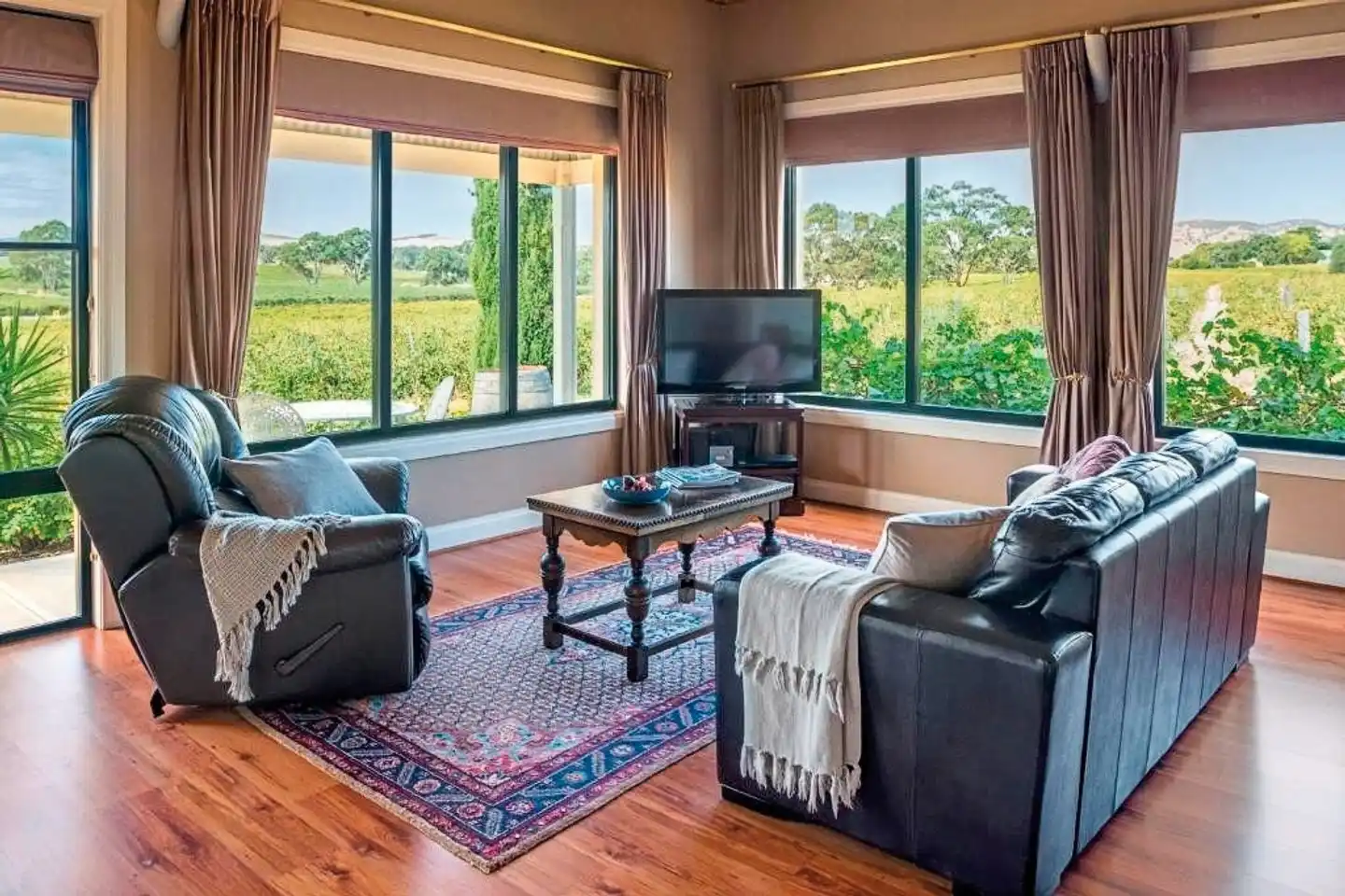 Barossa Shiraz Estate Lobby