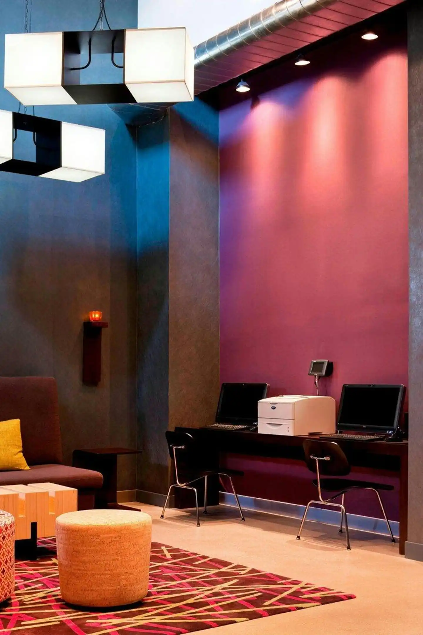 Aloft New York Brooklyn Bar