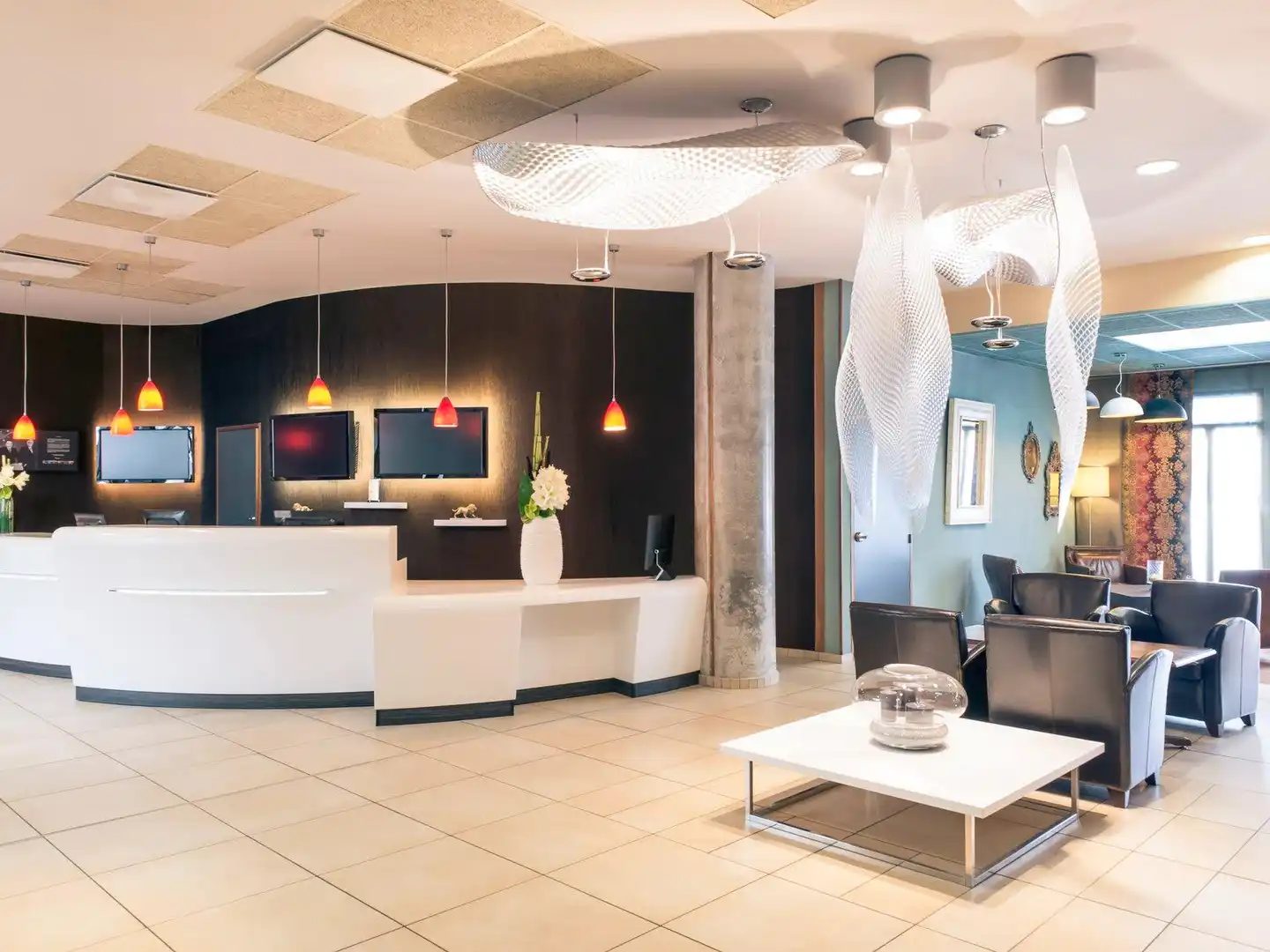 Mercure Lyon Centre - Gare Part Dieu hotel Lobby