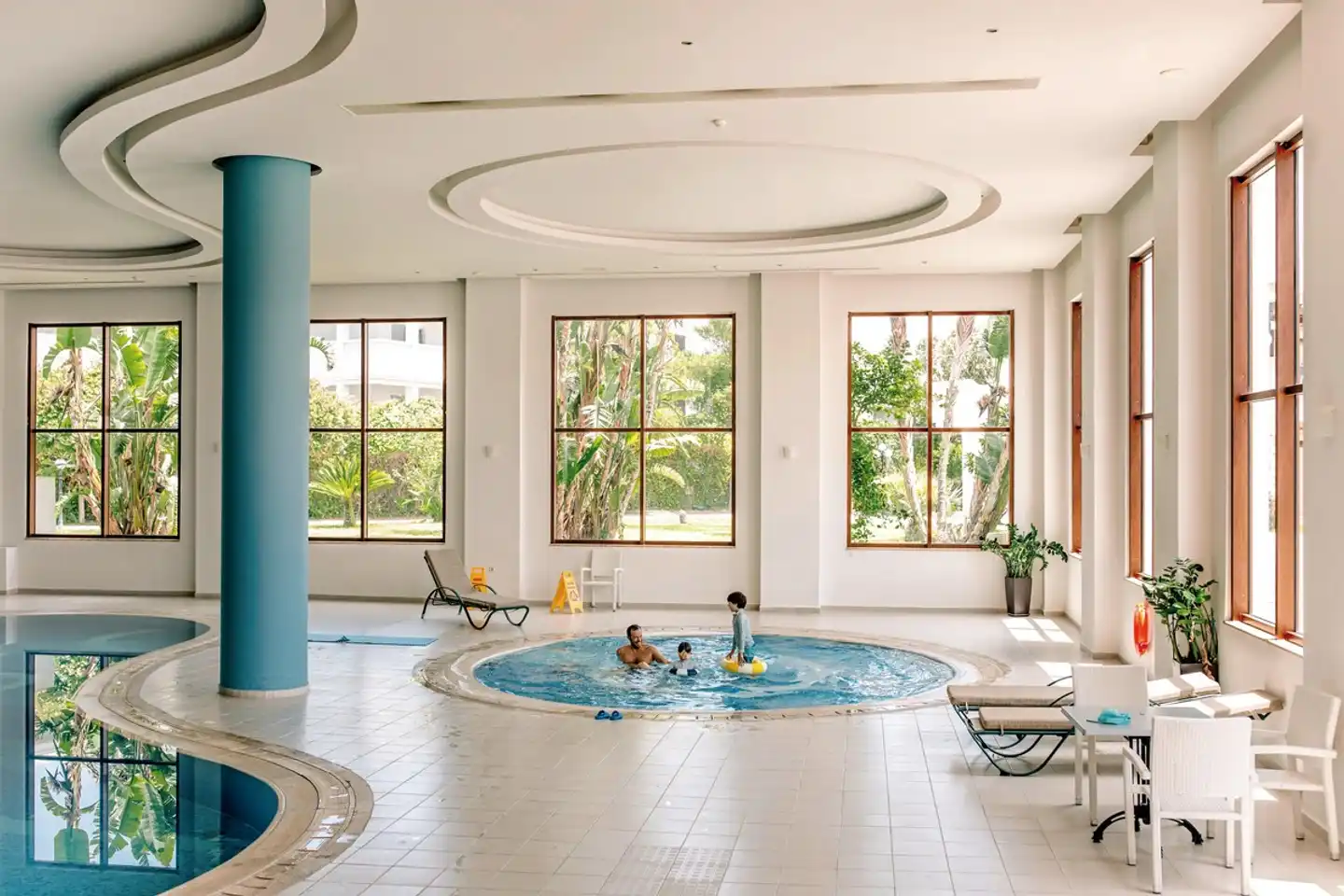 Mythos Beach Resort Wellness