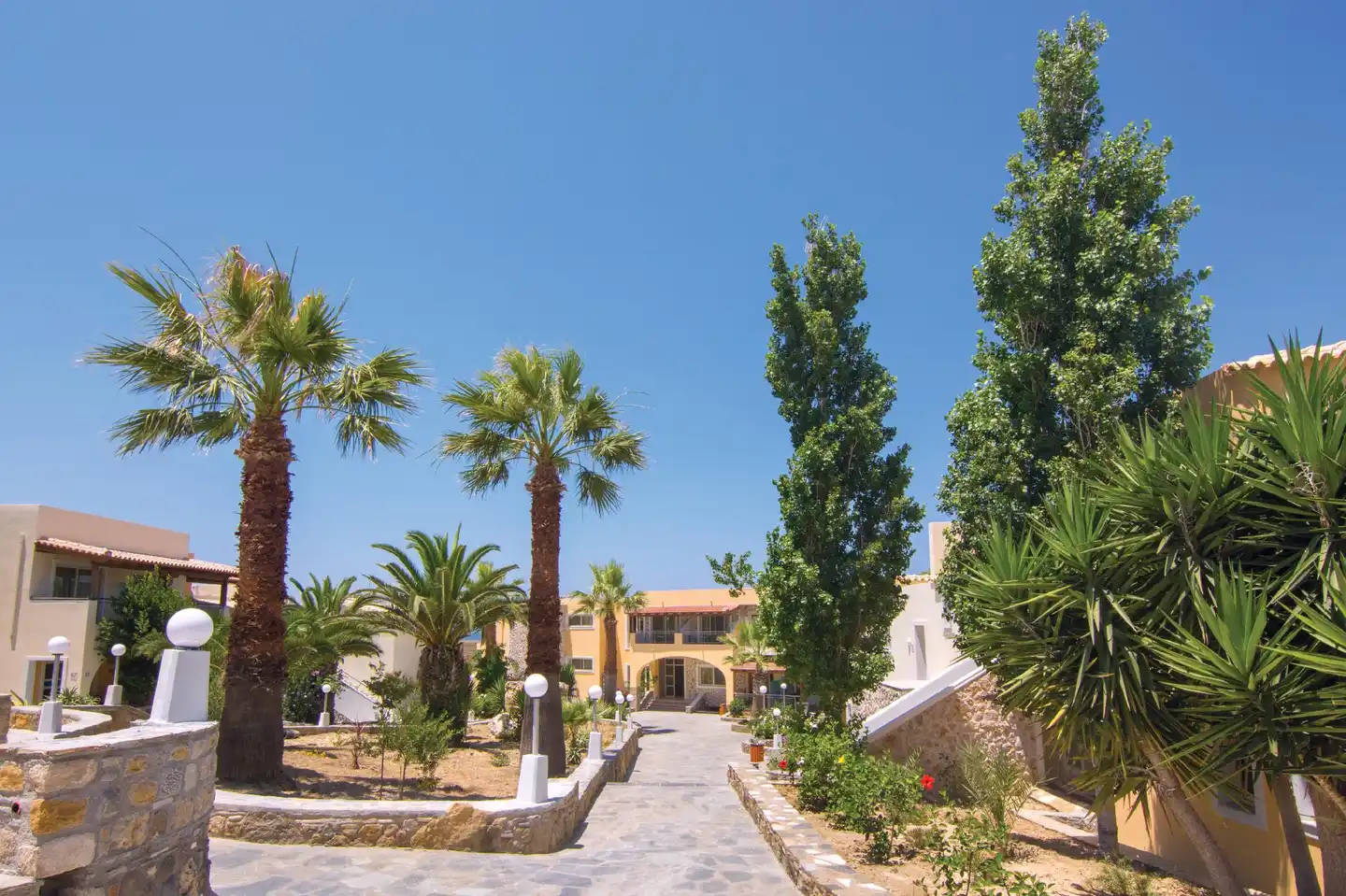 Kouros Palace Hotel Garten
