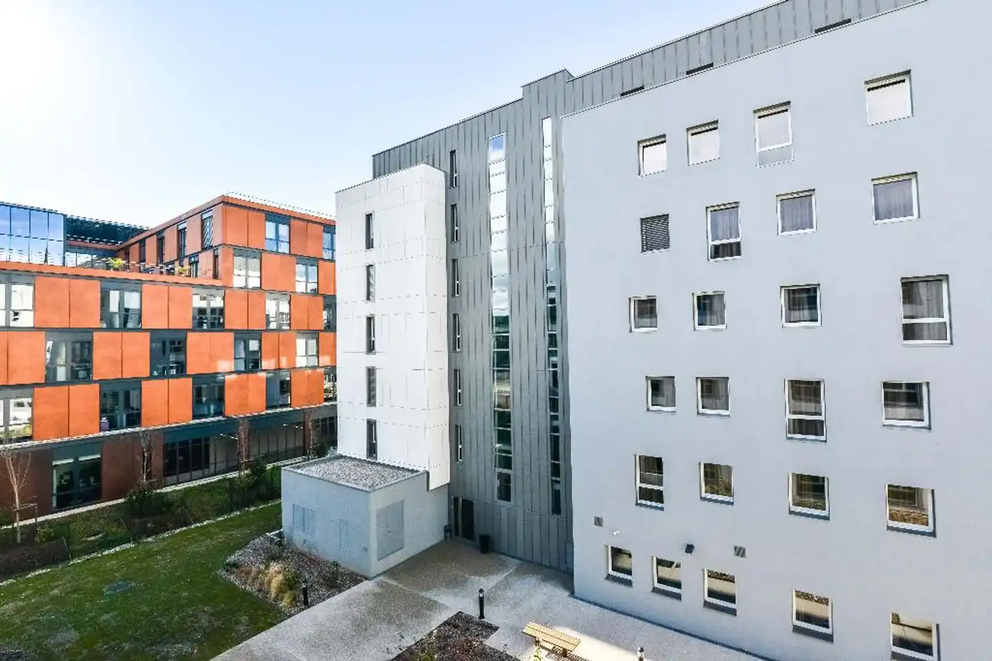 Quality Suites Lyon 7 Lodge Aussenansicht