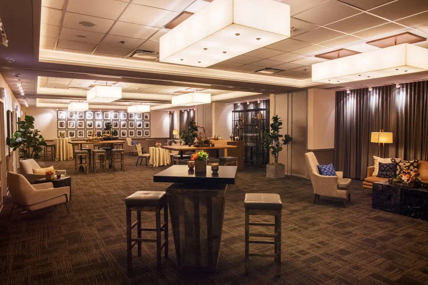 Fairfield Inn & Suites by Marriott Chicago Downtown-River North Bar