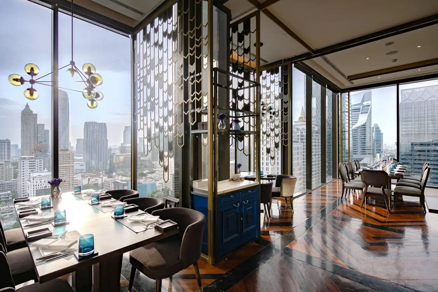 Hotel Indigo Bangkok Wireless Road Restaurant