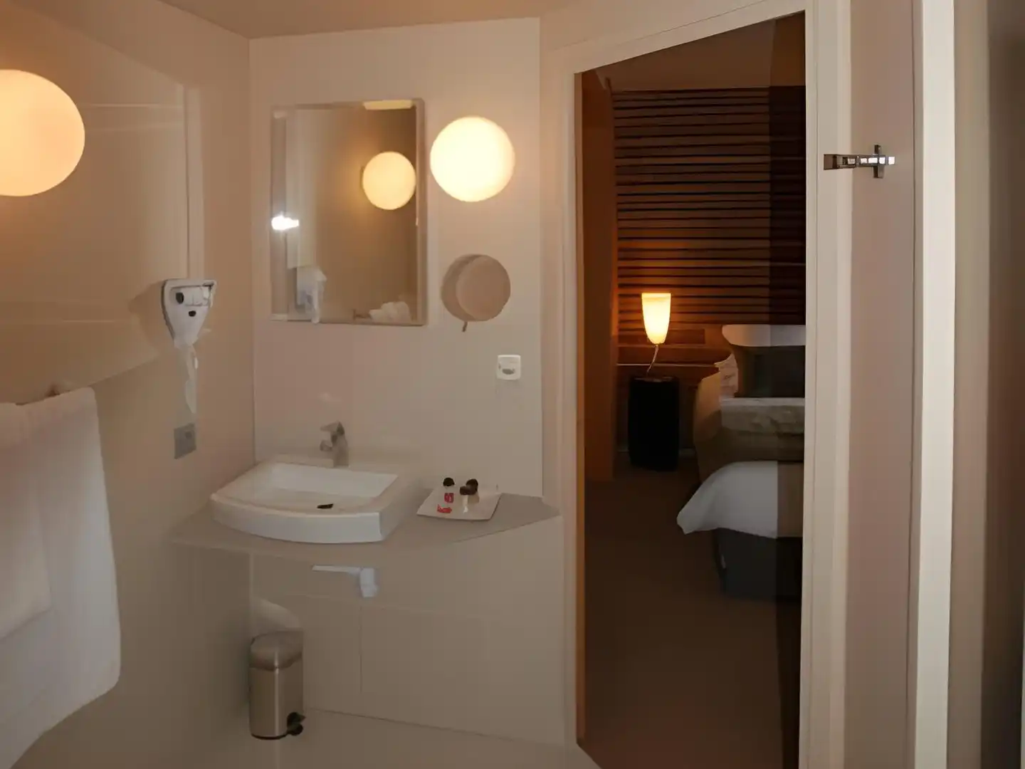 L'Adresse Badezimmer