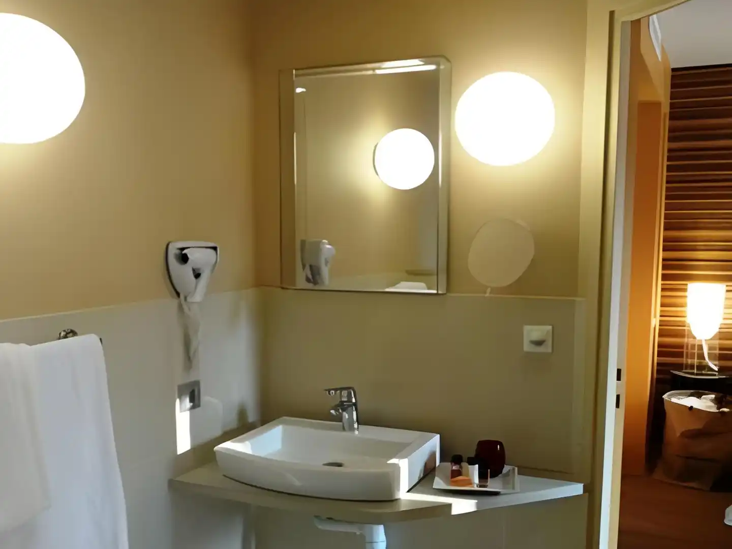 L'Adresse Badezimmer