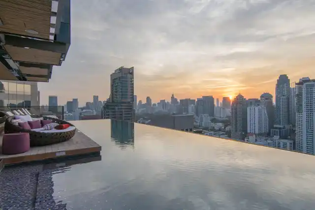 Hotel Indigo Bangkok Wireless Road Terrasse