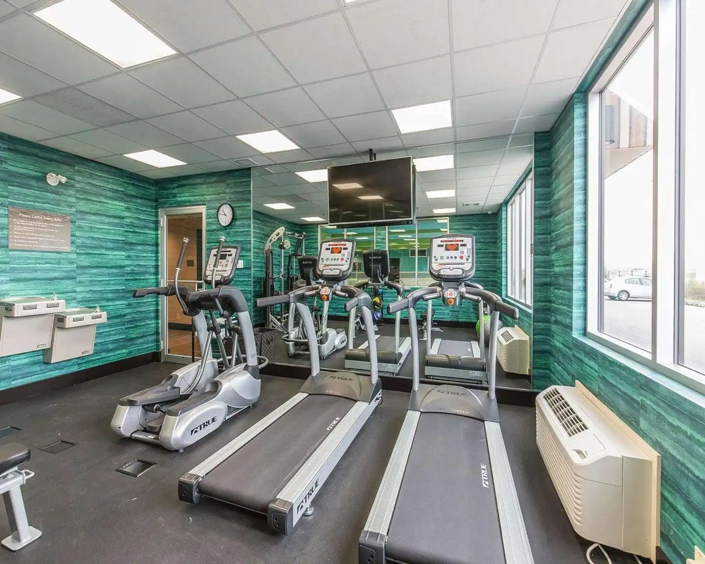 Comfort Inn & Suites Airport North Sport und Entertainment