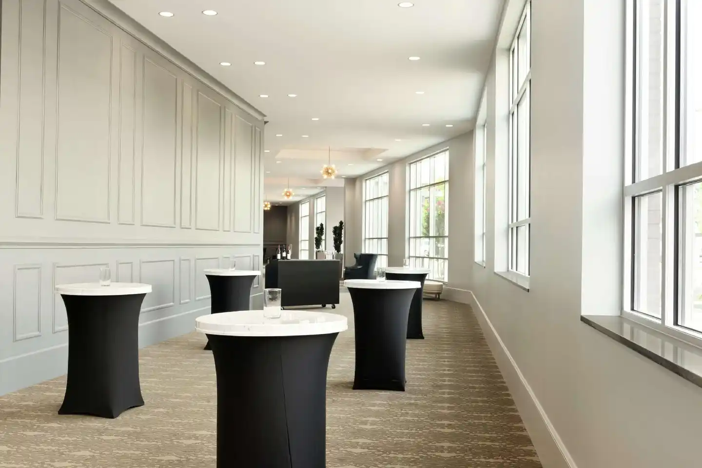 Embassy Suites by Hilton Charlotte Ayrsley Lobby