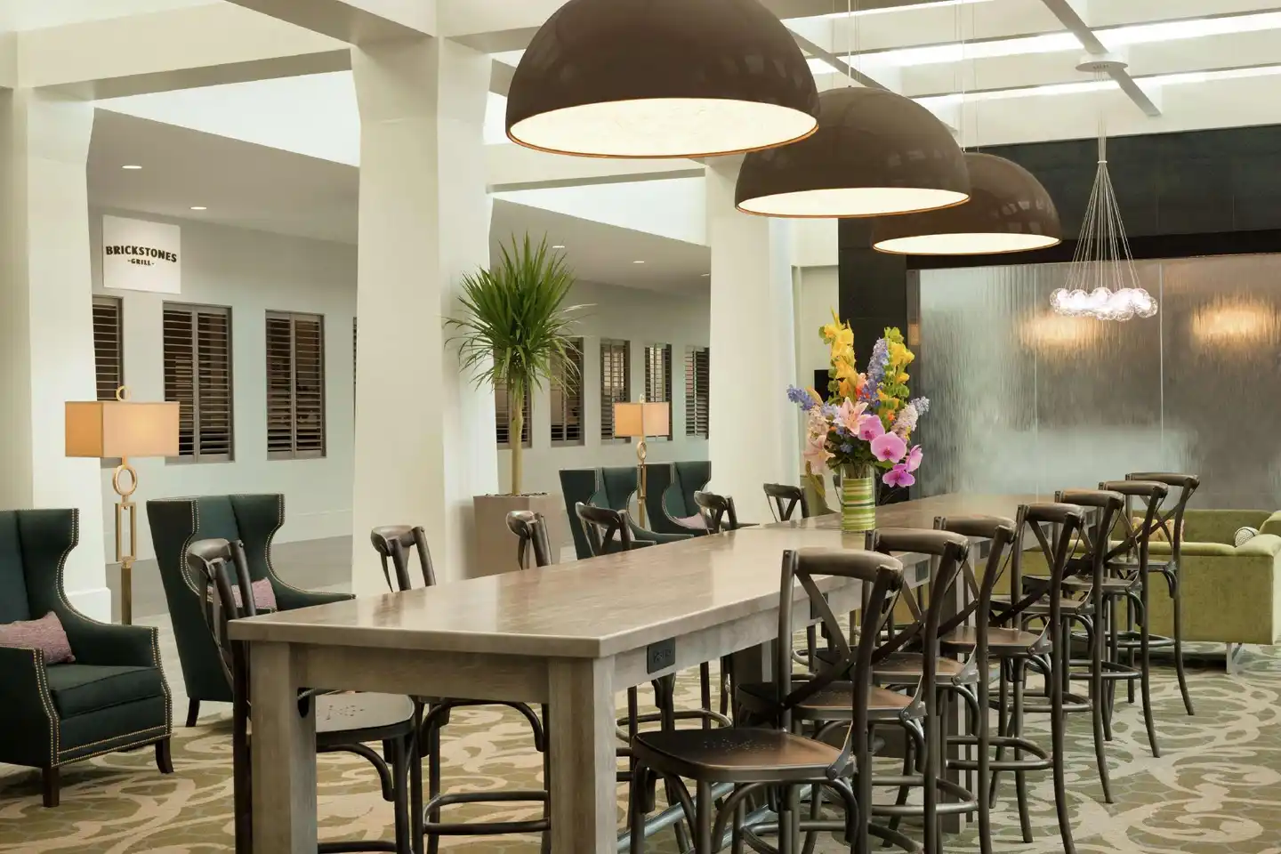 Embassy Suites by Hilton Charlotte Ayrsley Bar