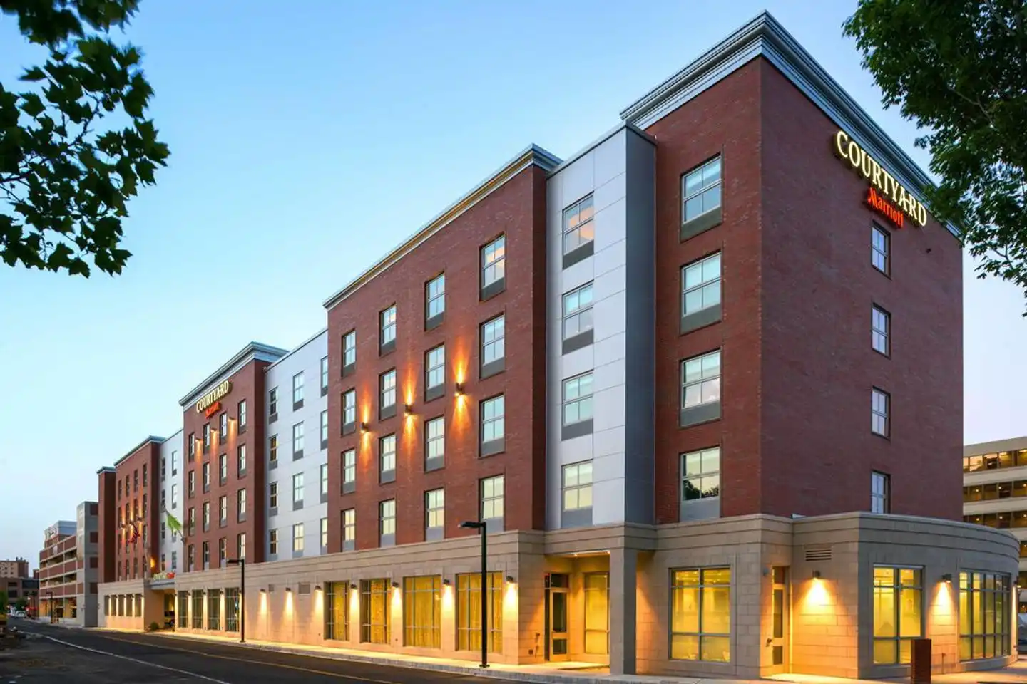 Courtyard by Marriott Edgewater NYC Area Aussenansicht