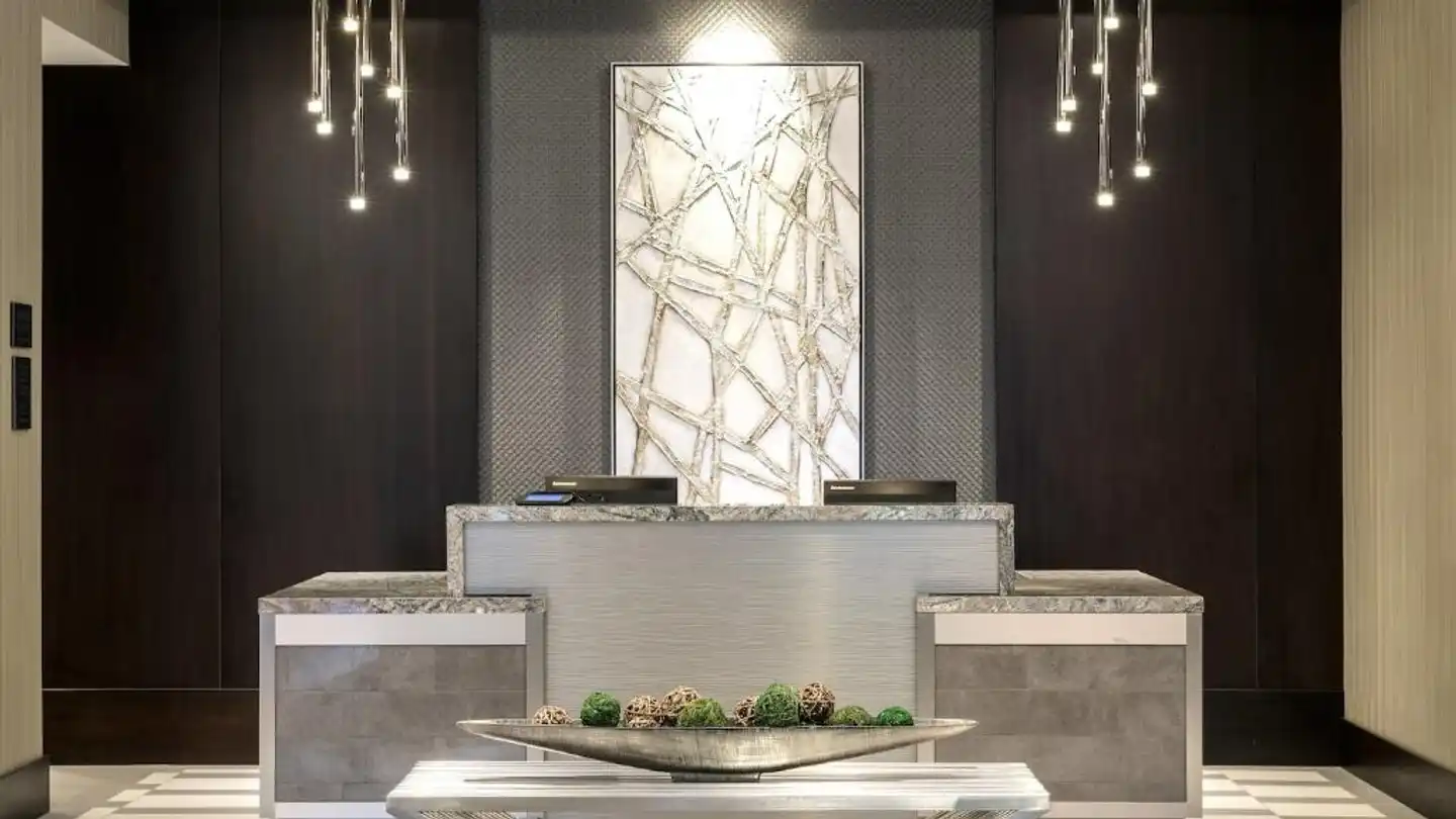 Courtyard by Marriott Edgewater NYC Area Lobby