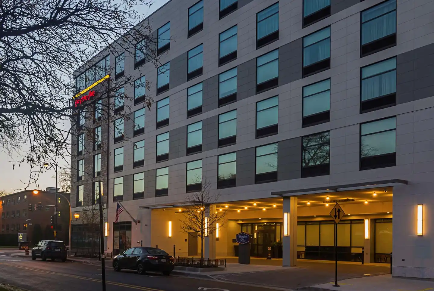 Hampton Inn Chicago North-Loyola Station Aussenansicht