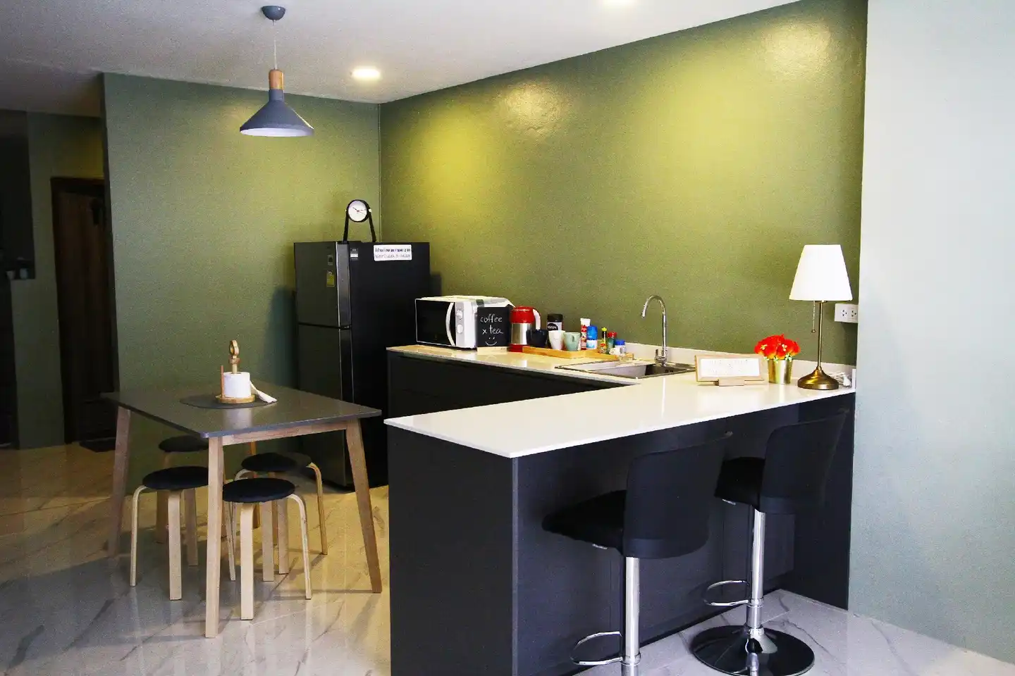 398 HOSTEL Bar
