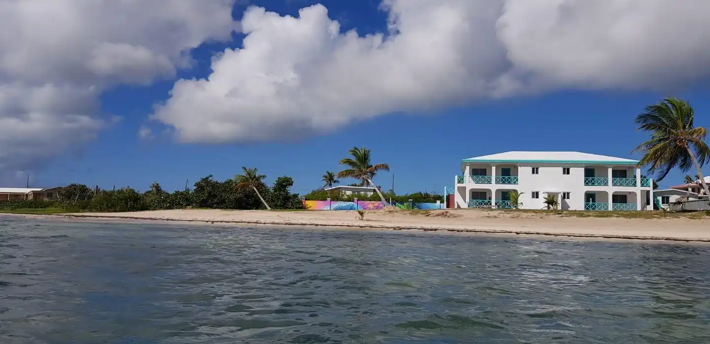 Coralito Bay Suites & Villas Aussenansicht