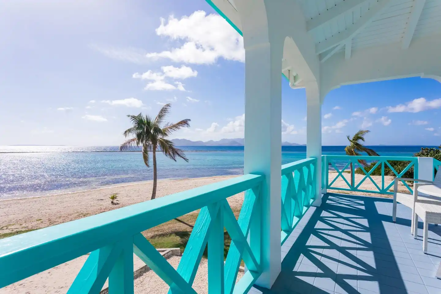 Coralito Bay Suites & Villas Terrasse