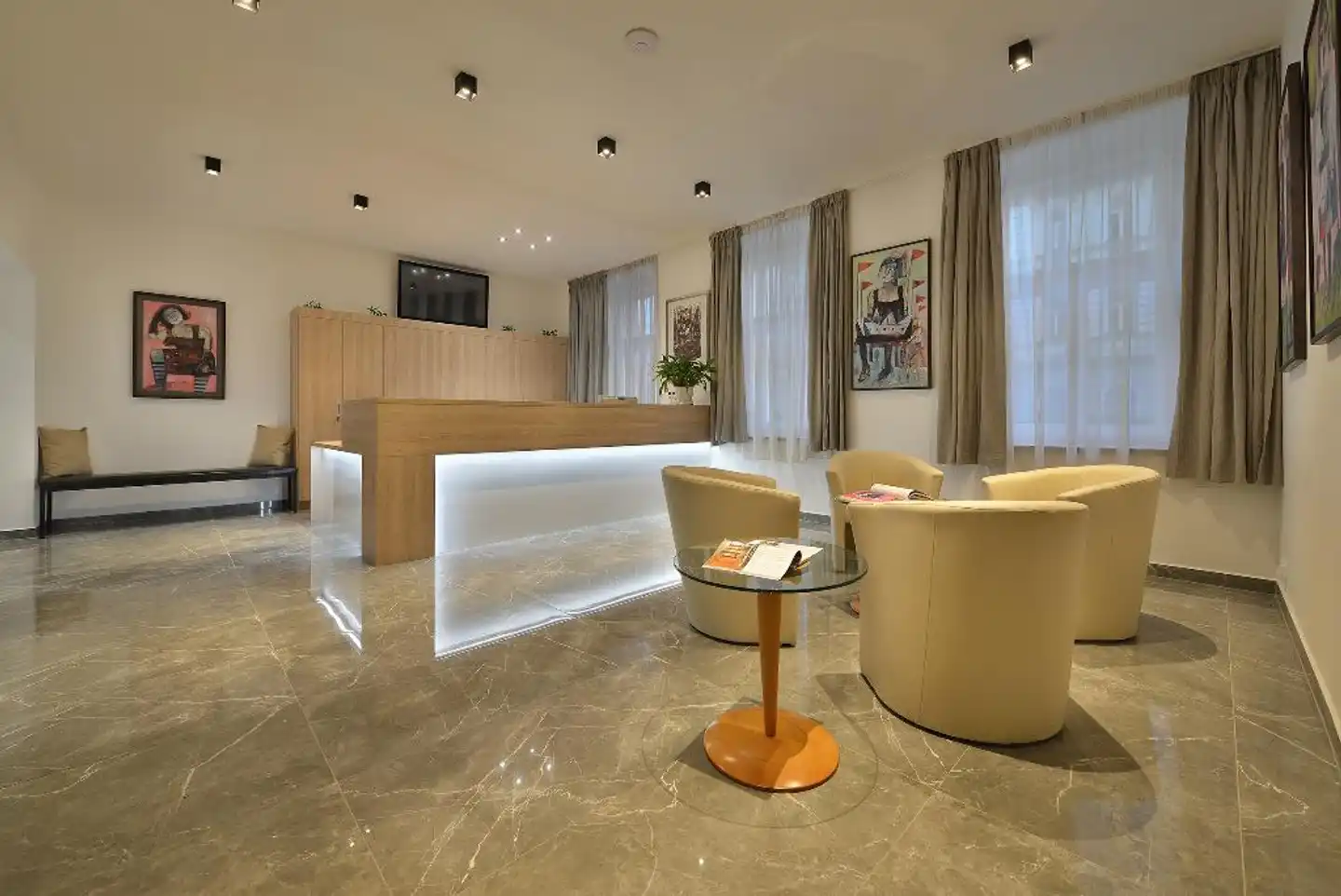 Prague Season Hotel Bar
