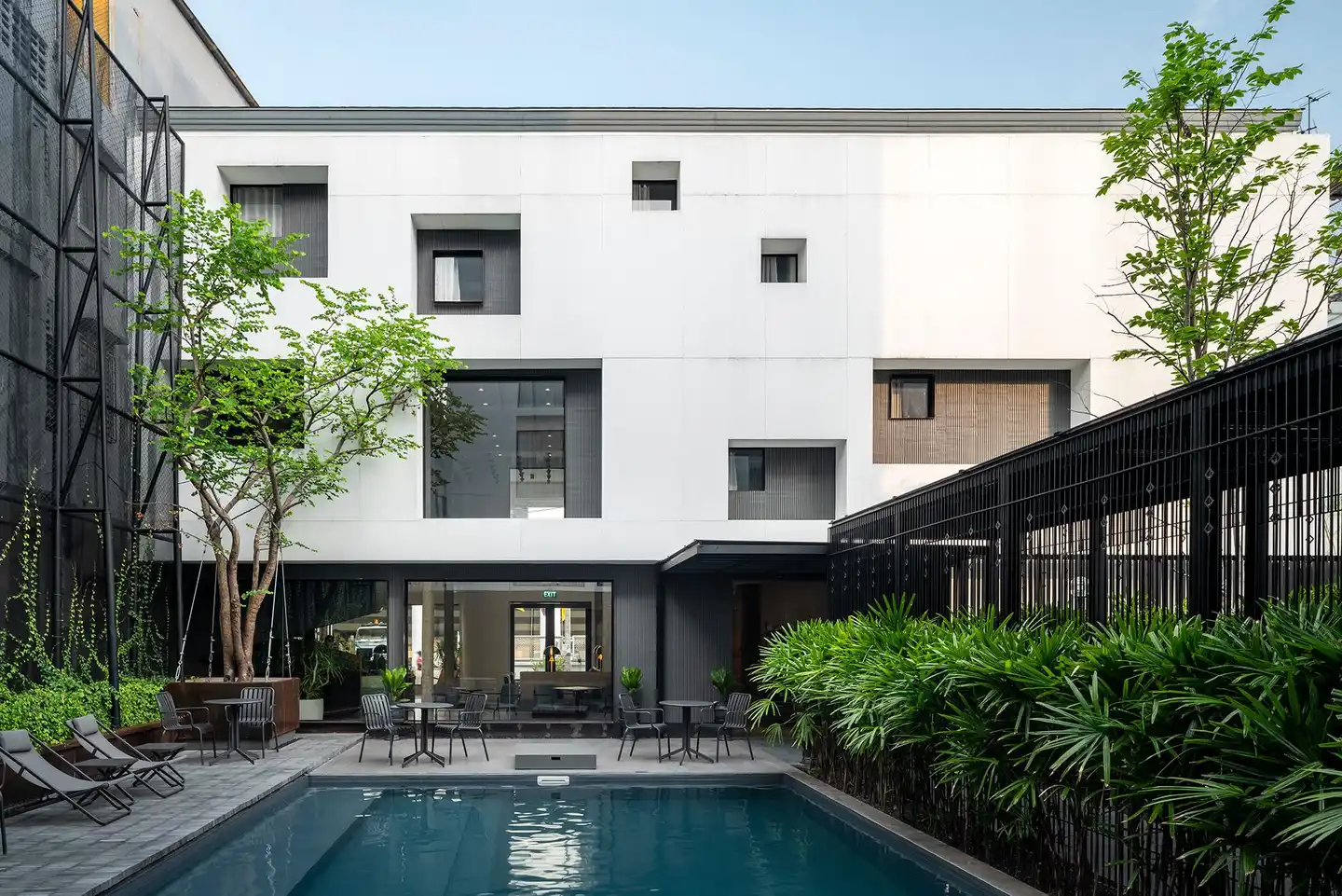 Lilit Bang Lumphu Hotel Aussenansicht