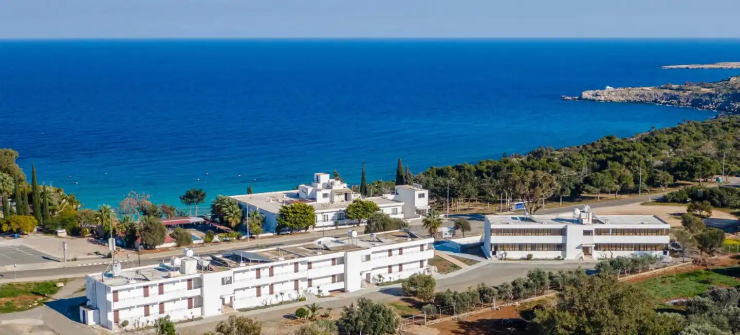 Konnos Bay Gardens Aussenansicht