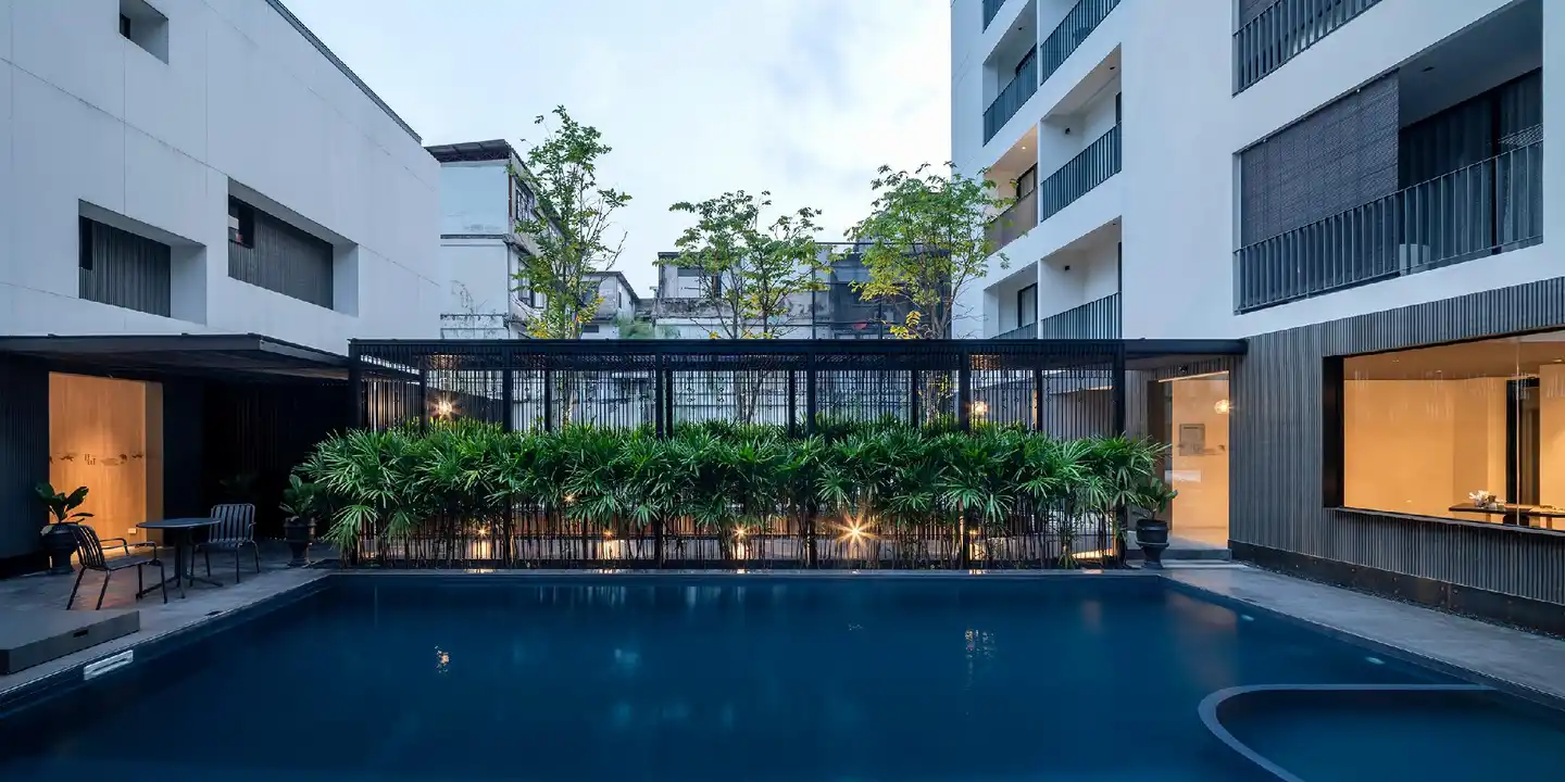 Lilit Bang Lumphu Hotel Pool