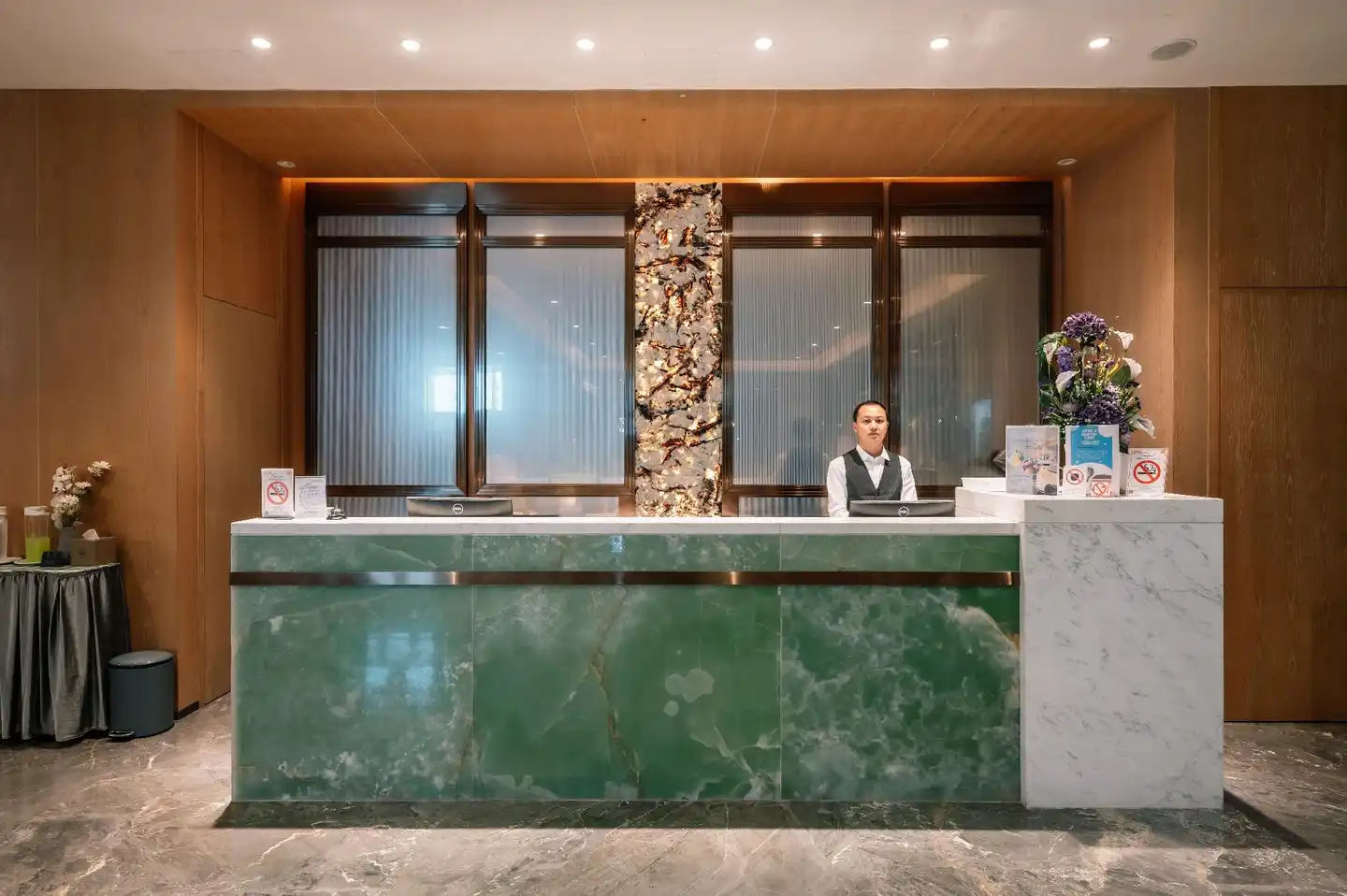 Laike Hotel Lobby