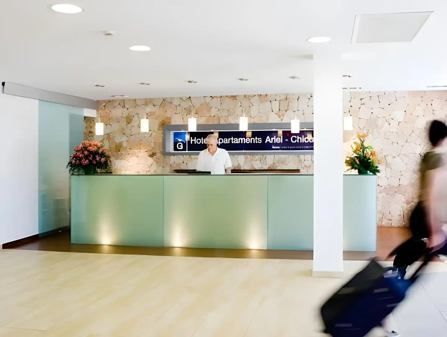 Gavimar Ariel Chico Club & Resort Lobby