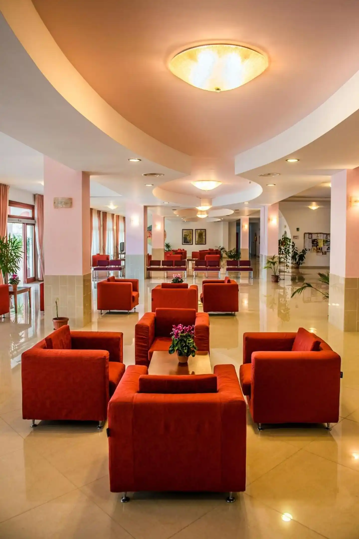 Delle More Lobby