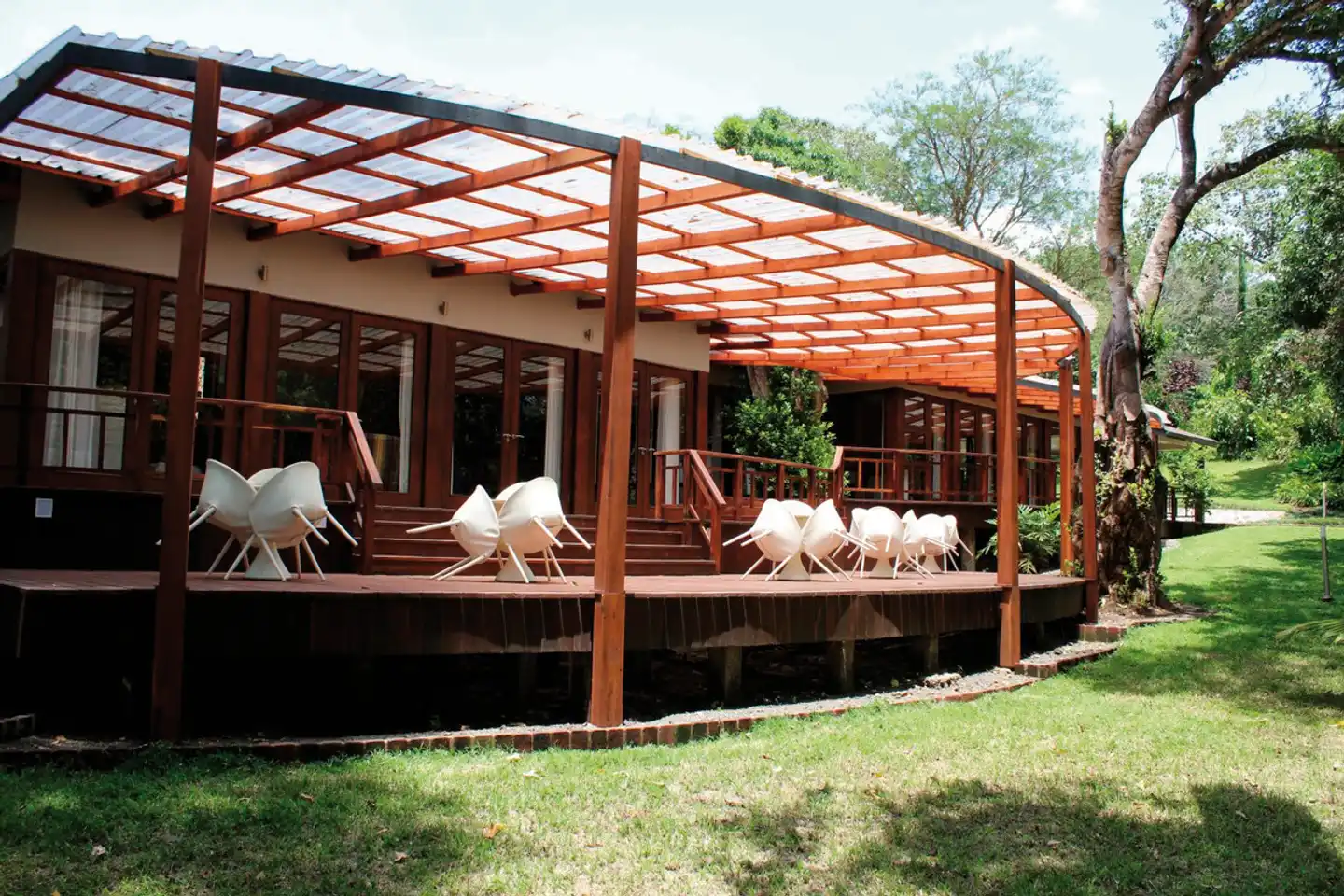 Lake Duluti Lodge Aussenansicht
