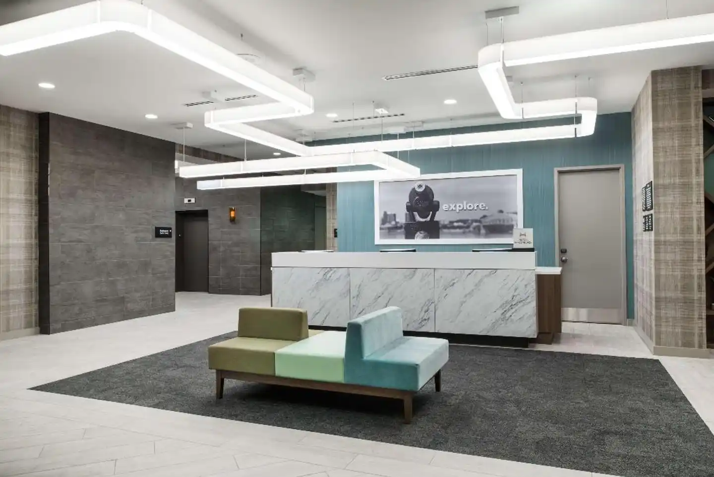 Hampton Inn & Suites Miami Wynwood Design District Lobby