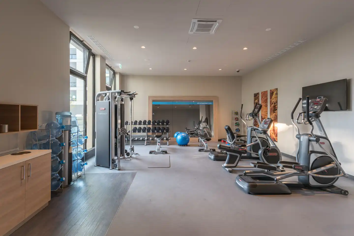 Hampton by Hilton Freiburg Sport und Entertainment