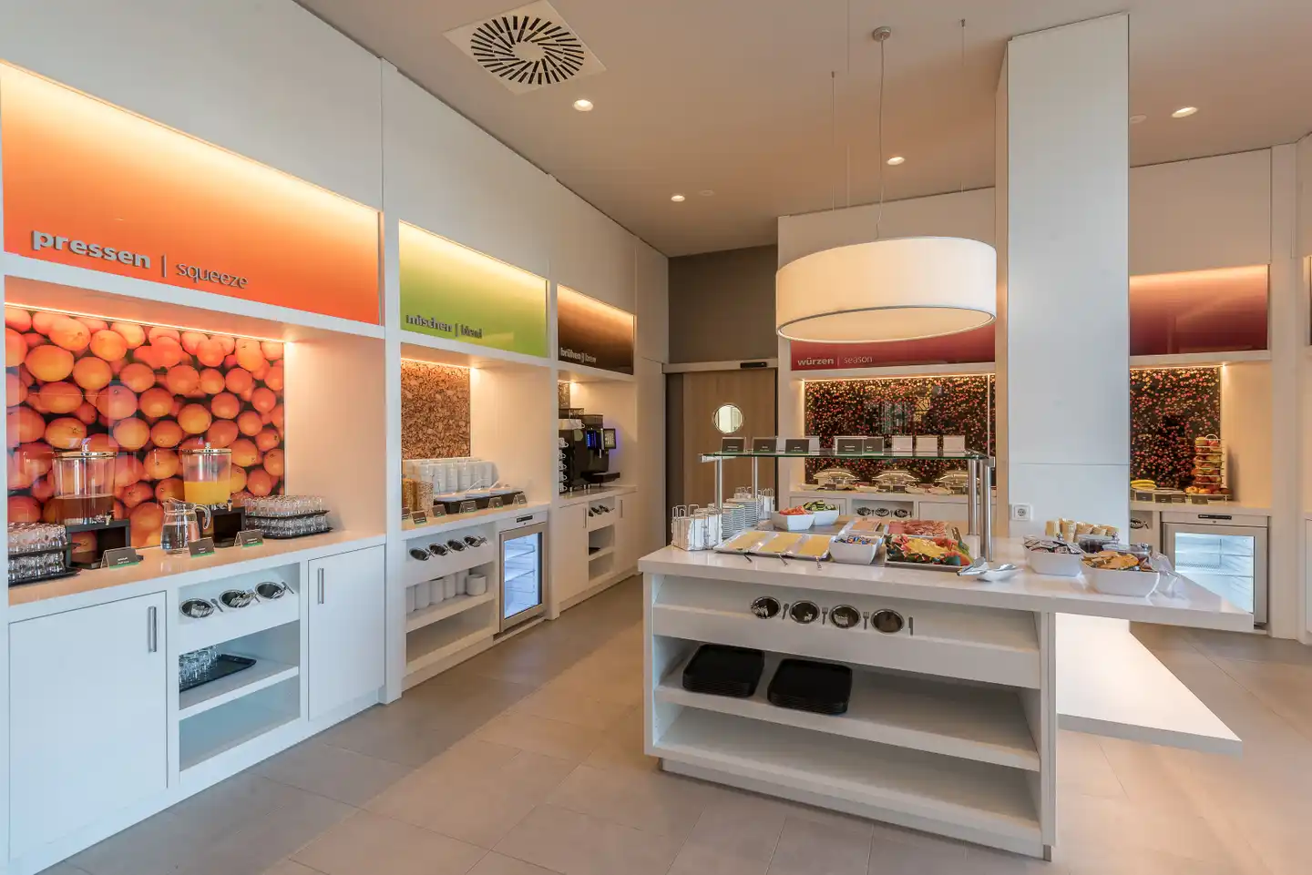 Hampton by Hilton Freiburg Badezimmer