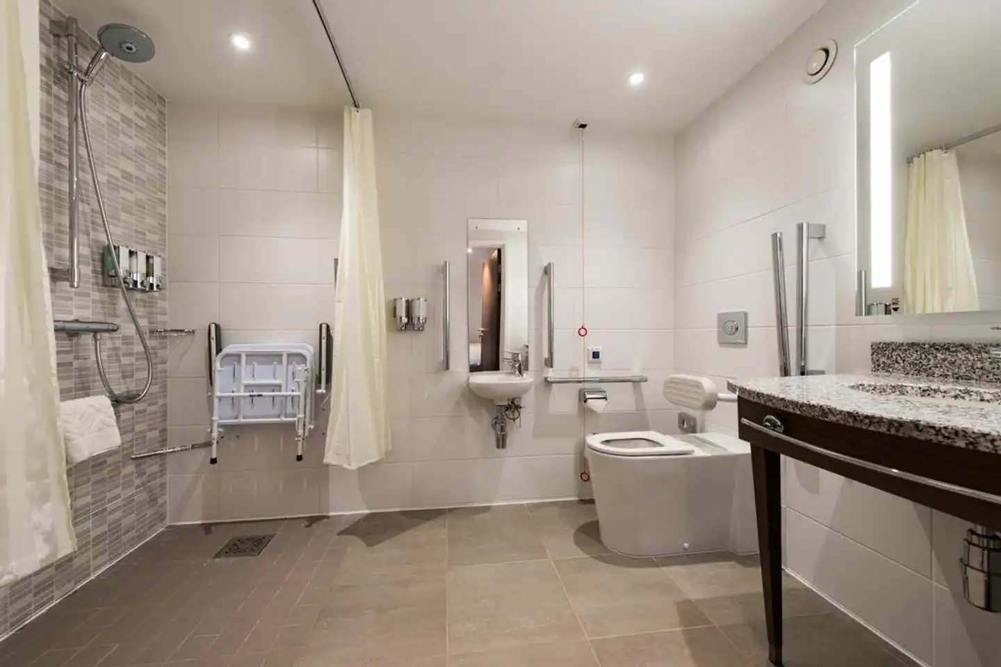 Hampton by Hilton Edinburgh West End Wellness