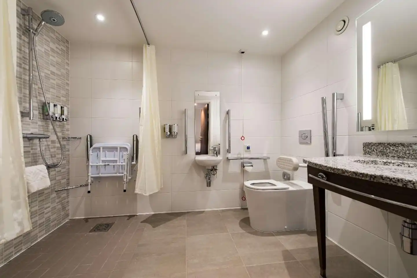 Hampton by Hilton Edinburgh West End Wellness