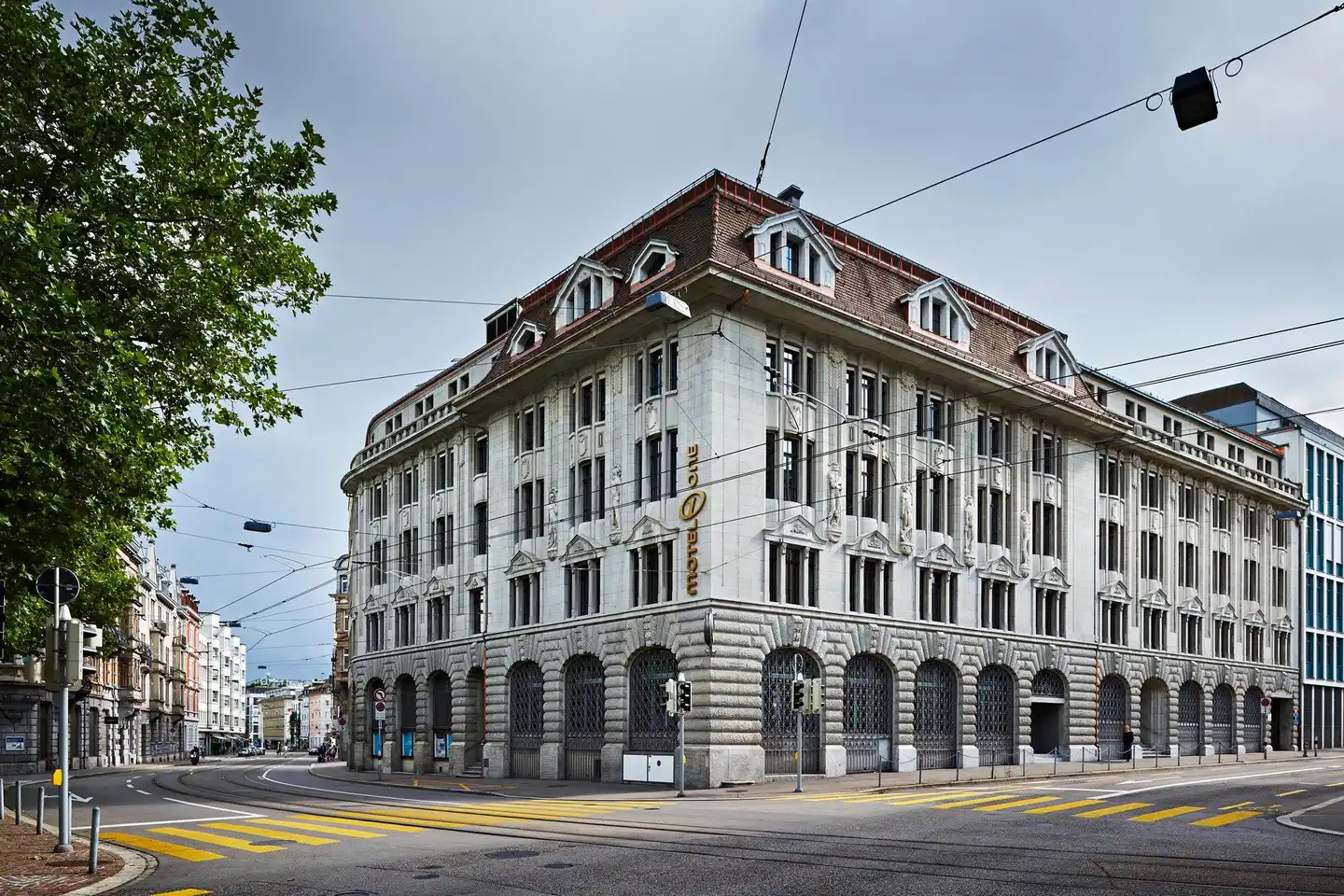 Motel One Zürich Aussenansicht
