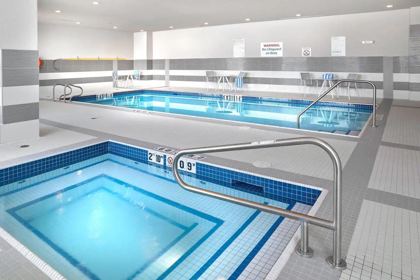 The Westin Calgary Airport Hallenbad