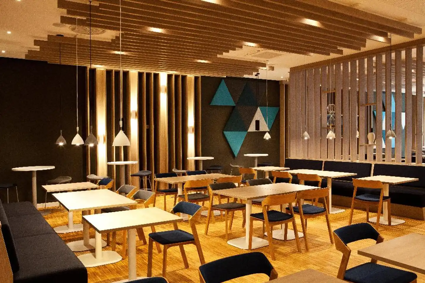 Holiday Inn Express Göppingen Restaurant