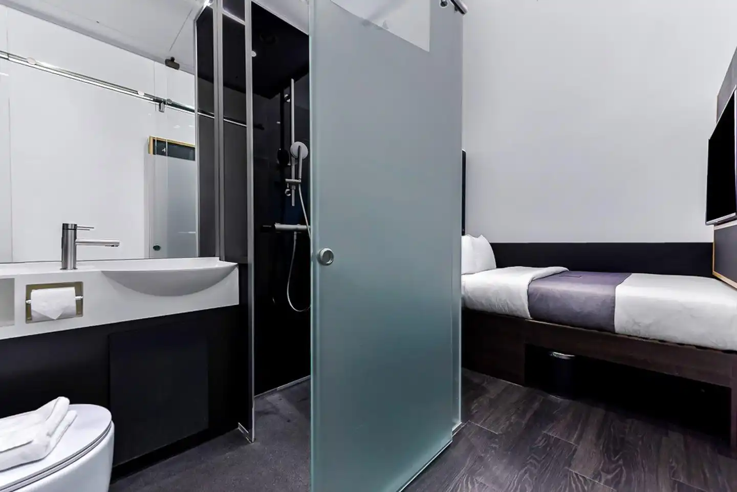 The Z Hotel Holborn Badezimmer