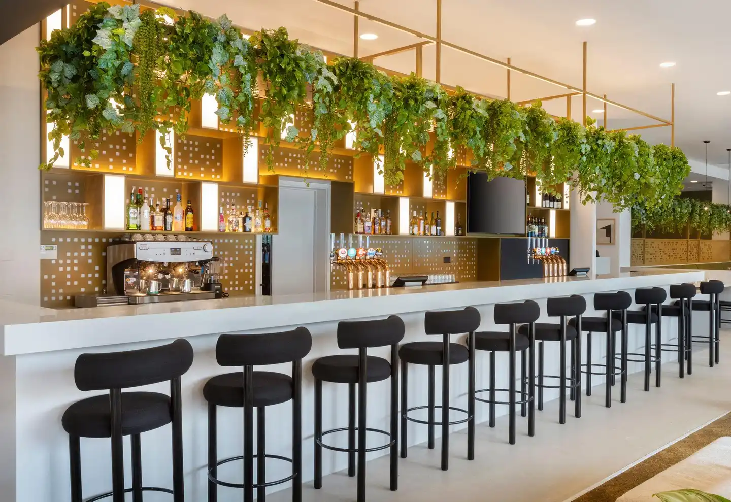 Leonardo Hotel Manchester Piccadilly Bar