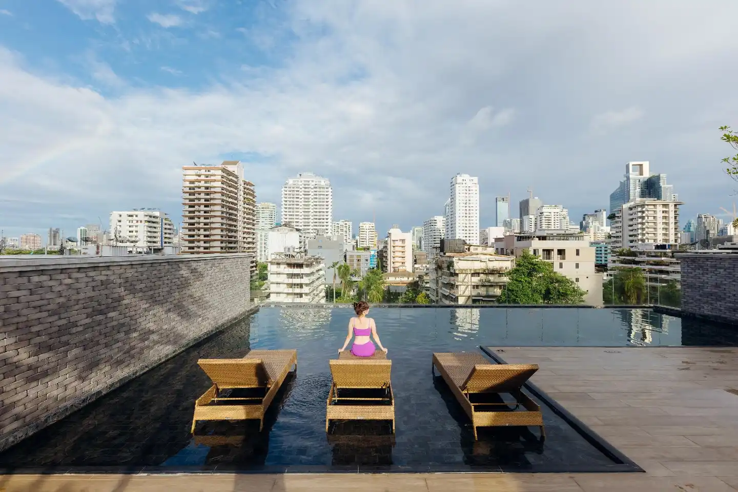 The Coach Boutique Hotel Sukhumvit 14 Bangkok by Compass Hospitality Terrasse