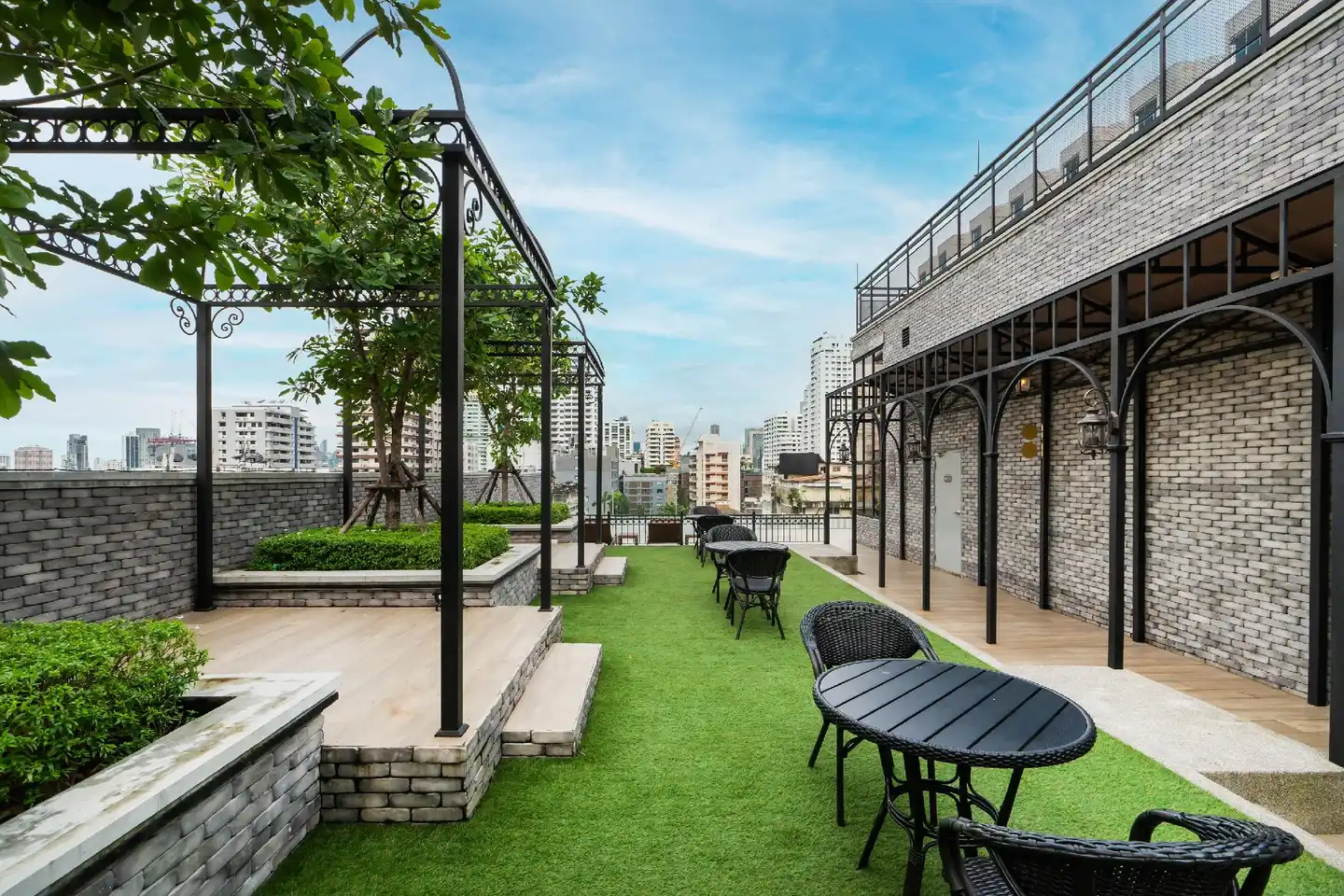 The Coach Boutique Hotel Sukhumvit 14 Bangkok by Compass Hospitality Garten