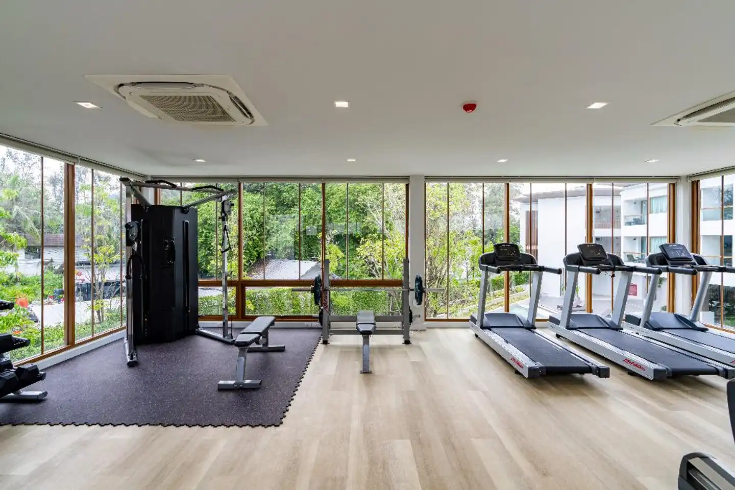 Bella Nara Phuket Naiyang Beach Sport und Entertainment