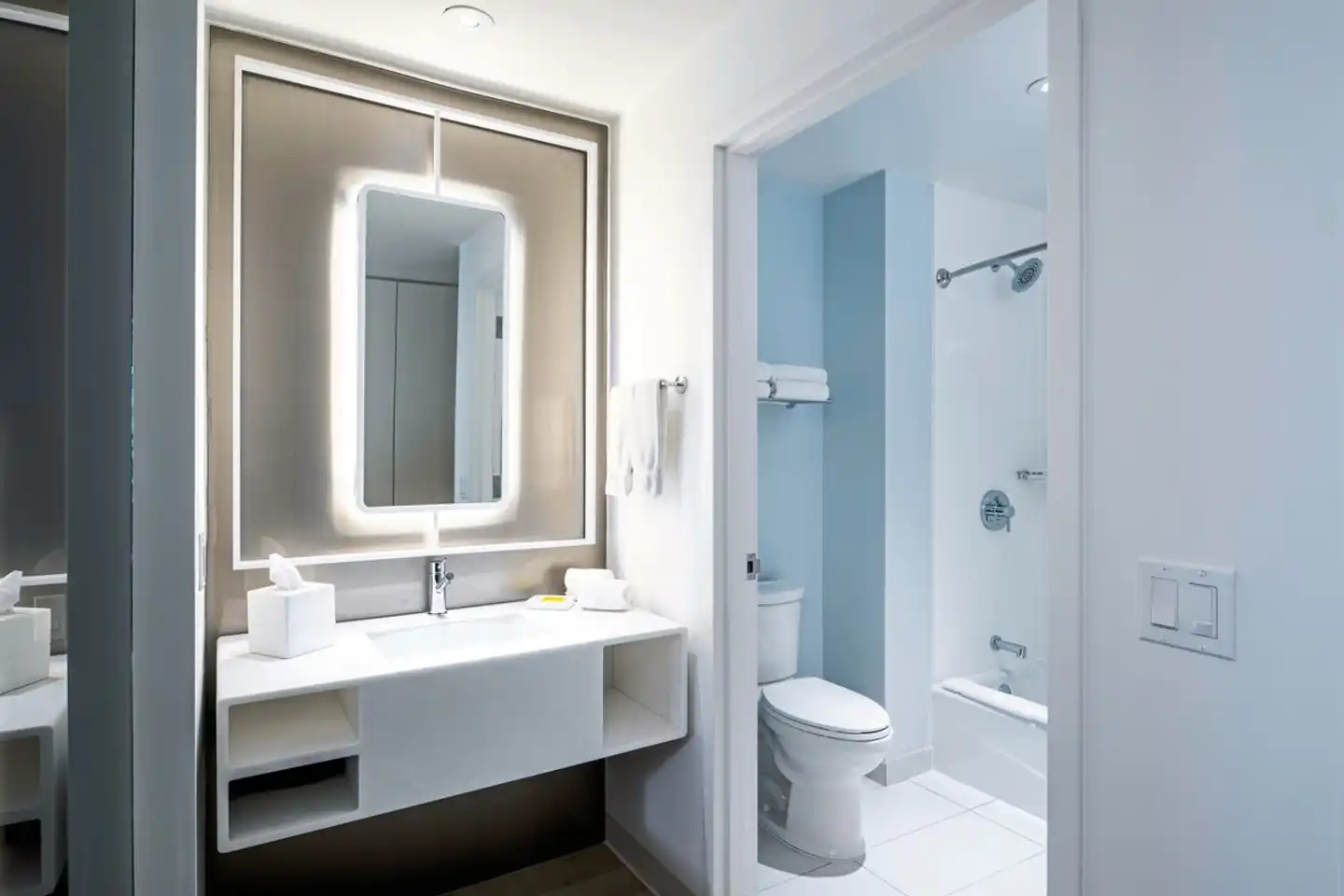 Universal Terra Luna Resort Badezimmer
