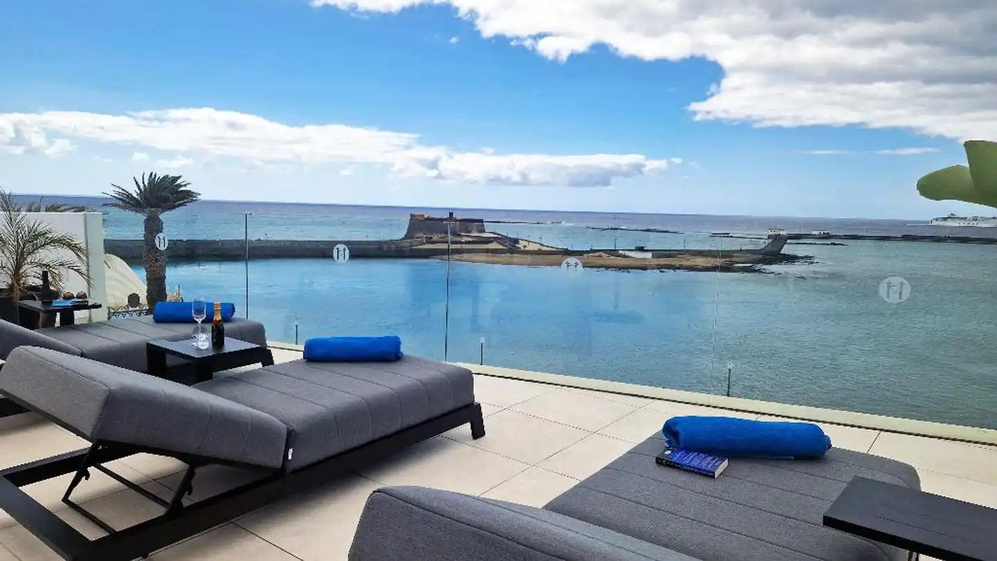 Blue Marina Suites Pool