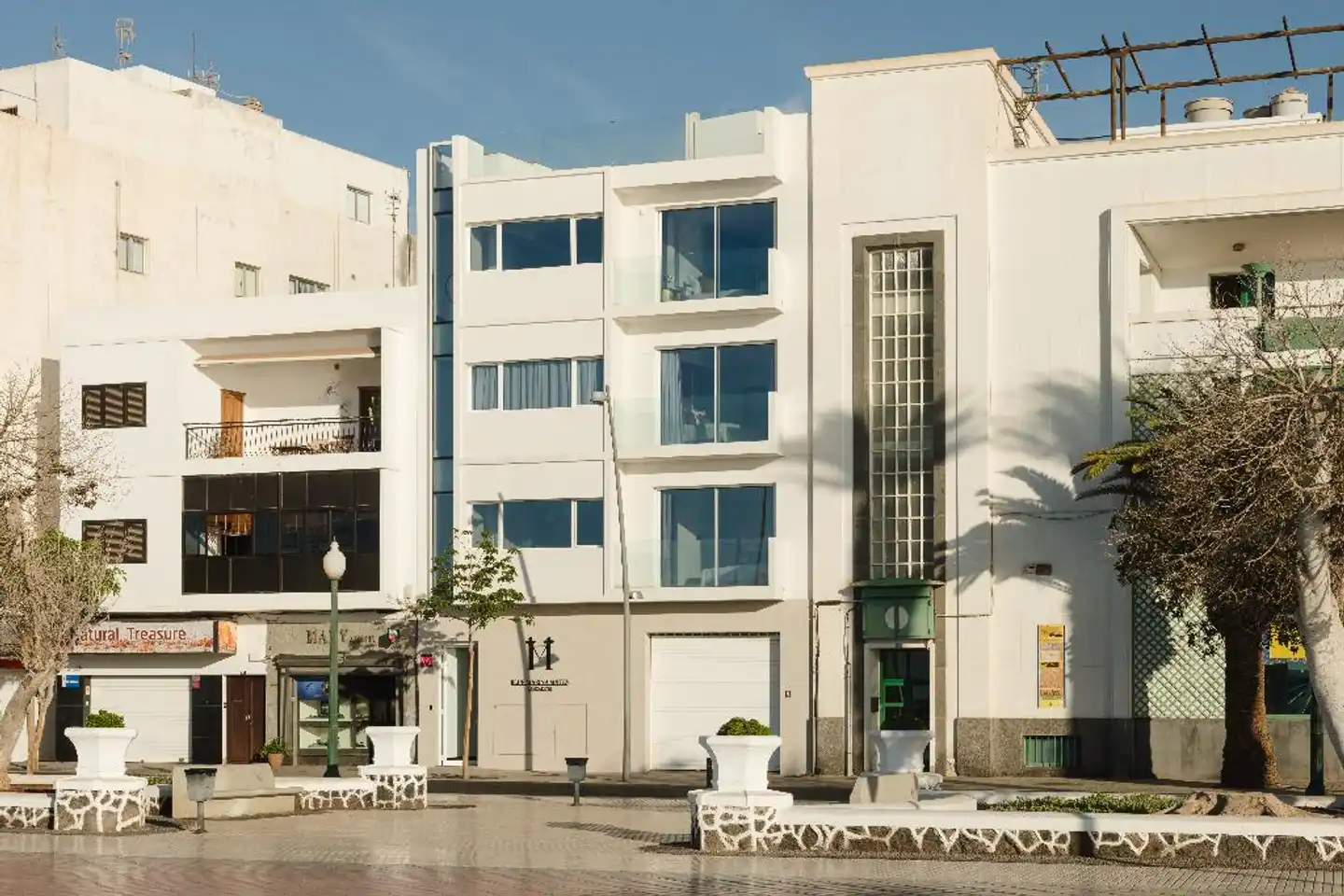 Blue Marina Suites Aussenansicht