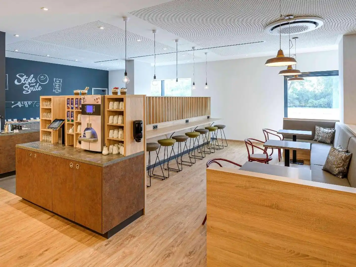ibis Styles Magdeburg Bar