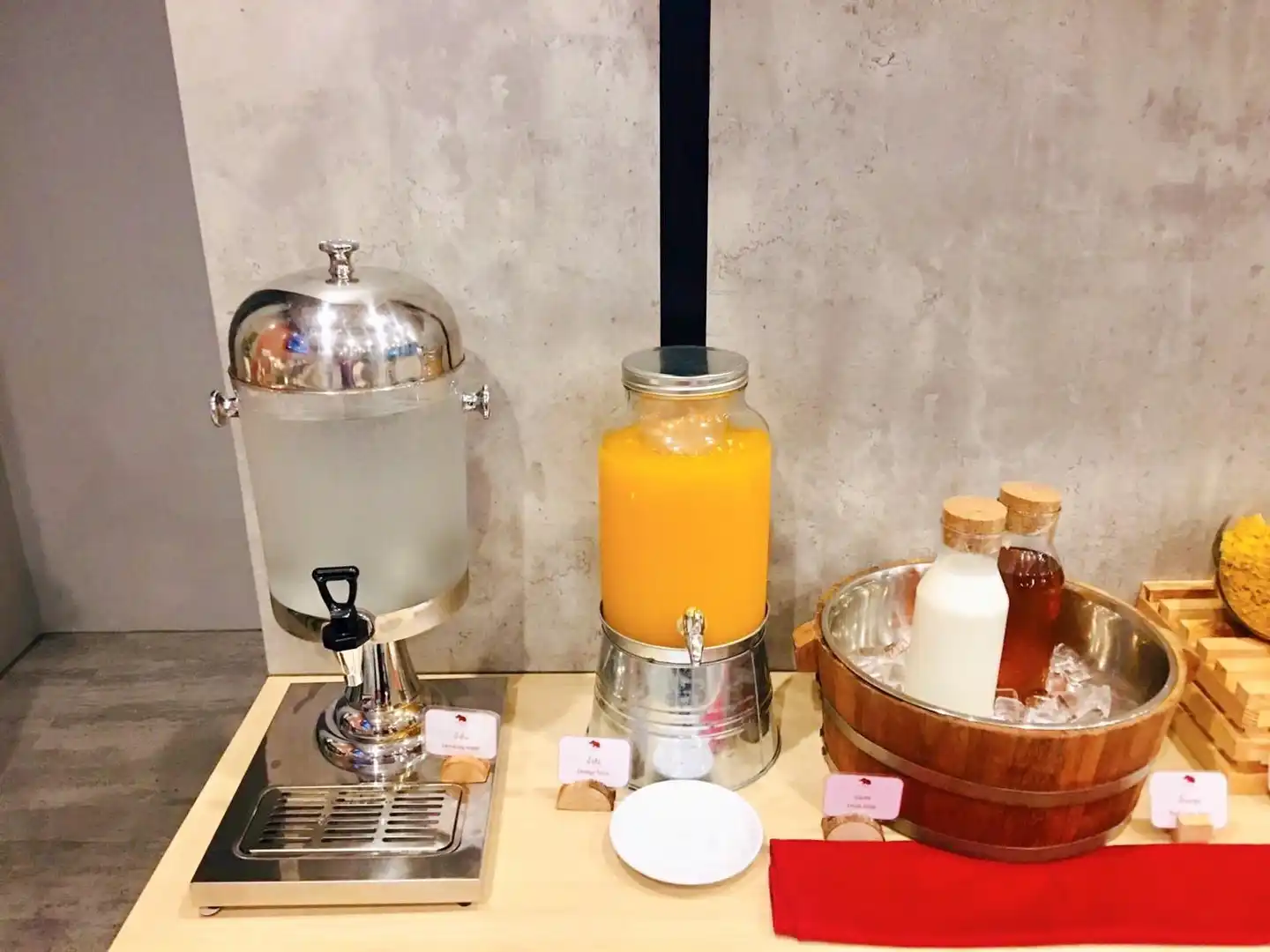 PLAAI Plus Hotel Rayong Badezimmer