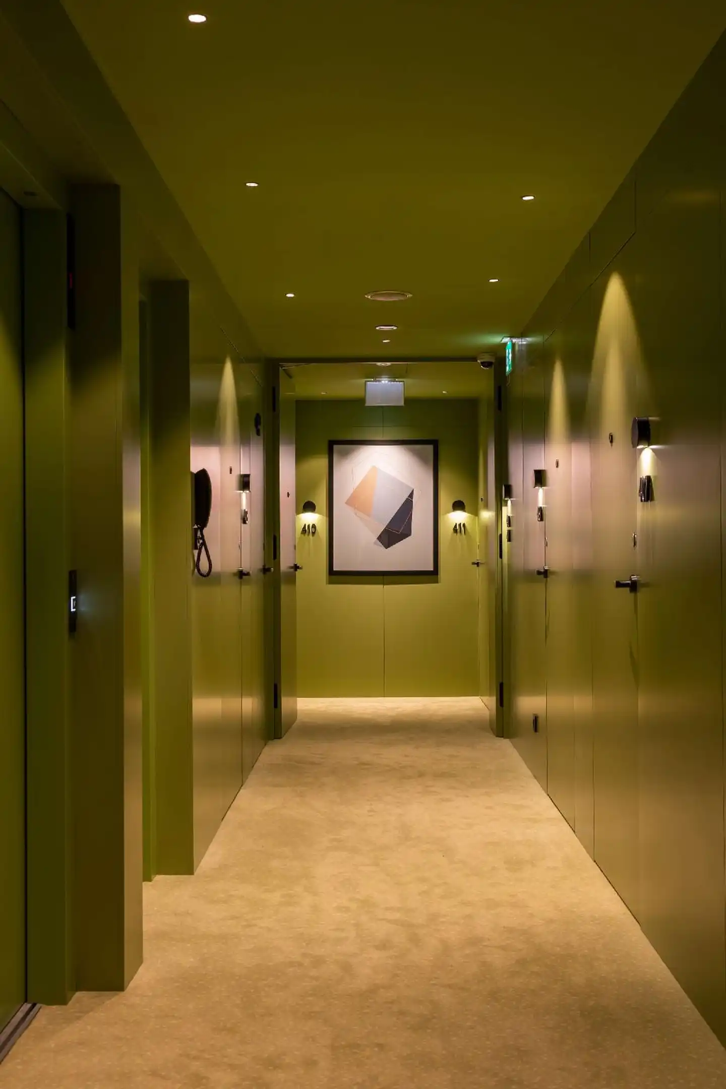 Arts Hotel Porto, Tapestry Collection by Hilton Lobby