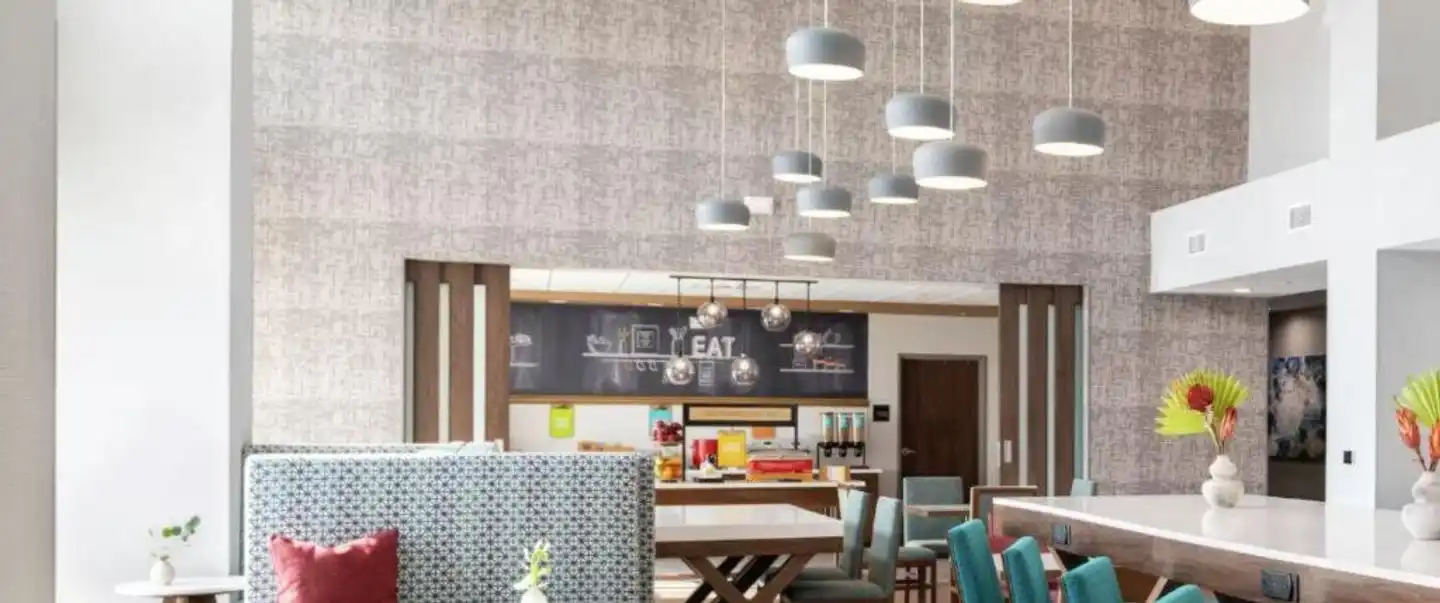 Hampton Inn Fort Myers Downtown Bar