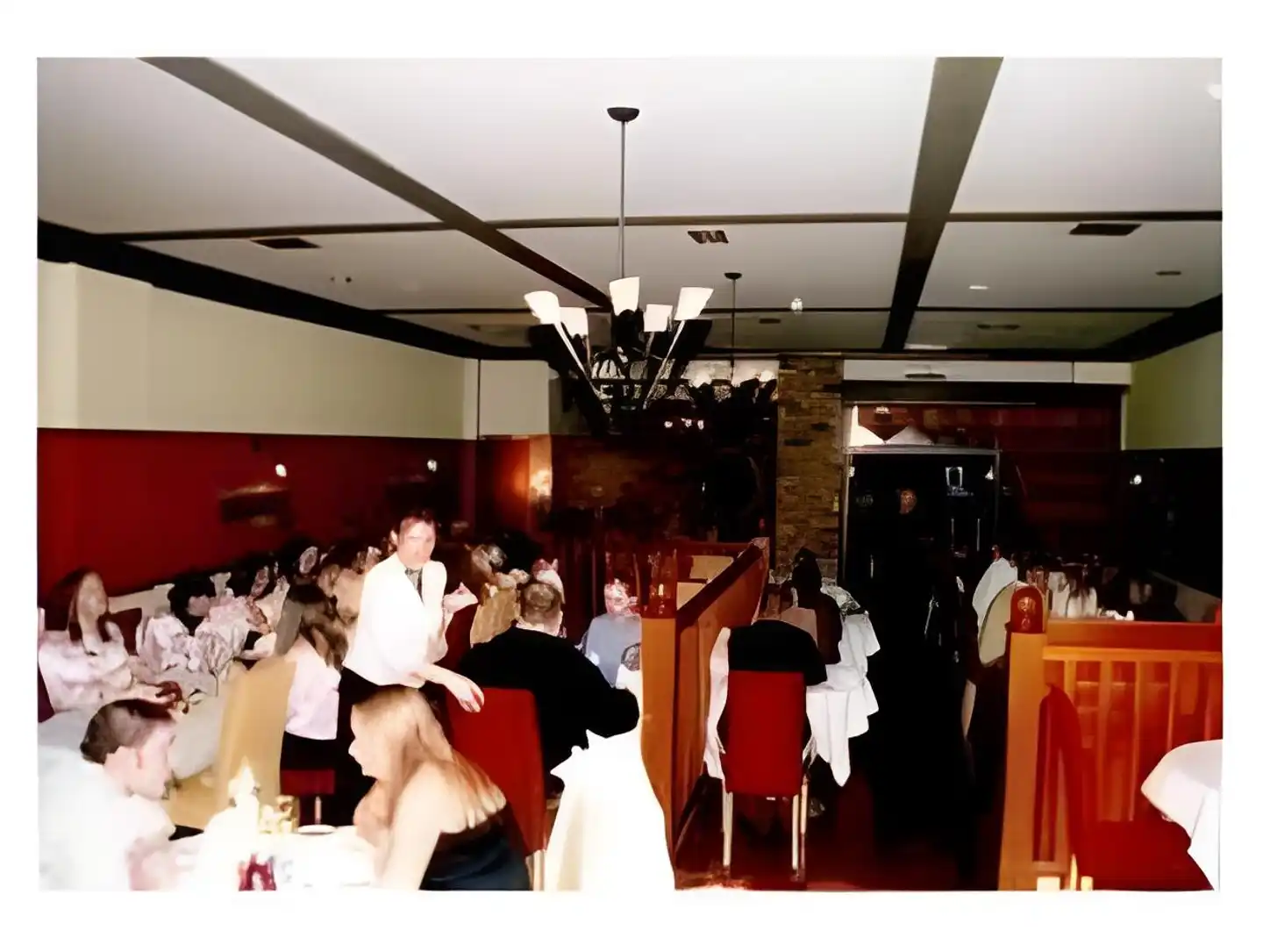 Dillons Hotel Restaurant