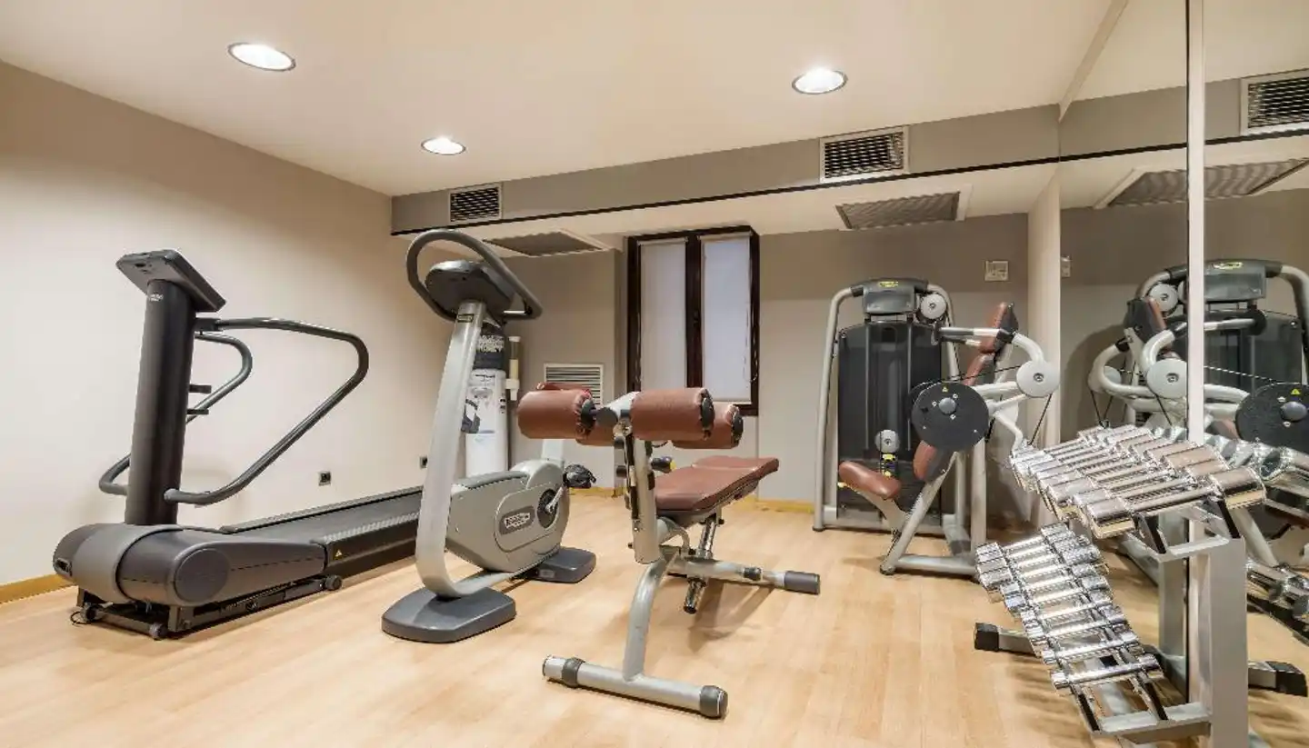 Hotel ILUNION Almirante Sport und Entertainment